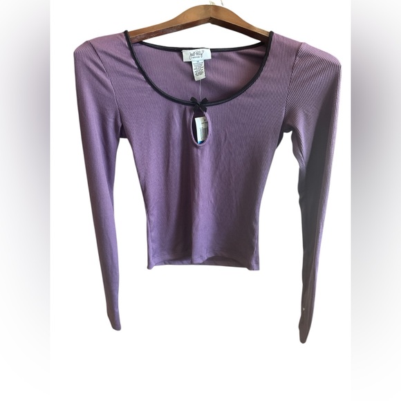 just polly Tops - Just Polly Women’s XS NWT Long Sleeve O Ring Ribbed Long Sleeve T-Shirt with Bow